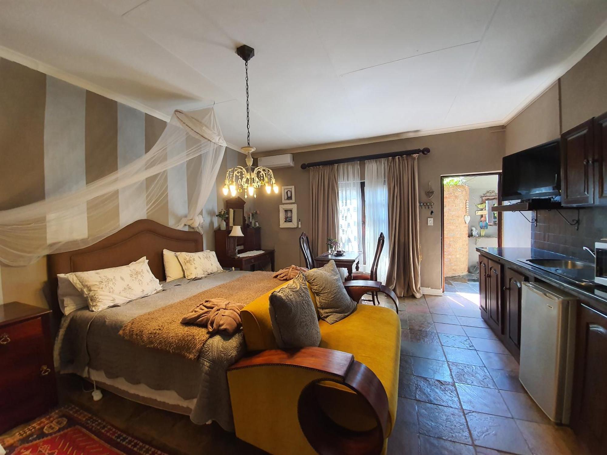 Waterhouse Guest Lodge In Waterkloof Pretoria Room photo