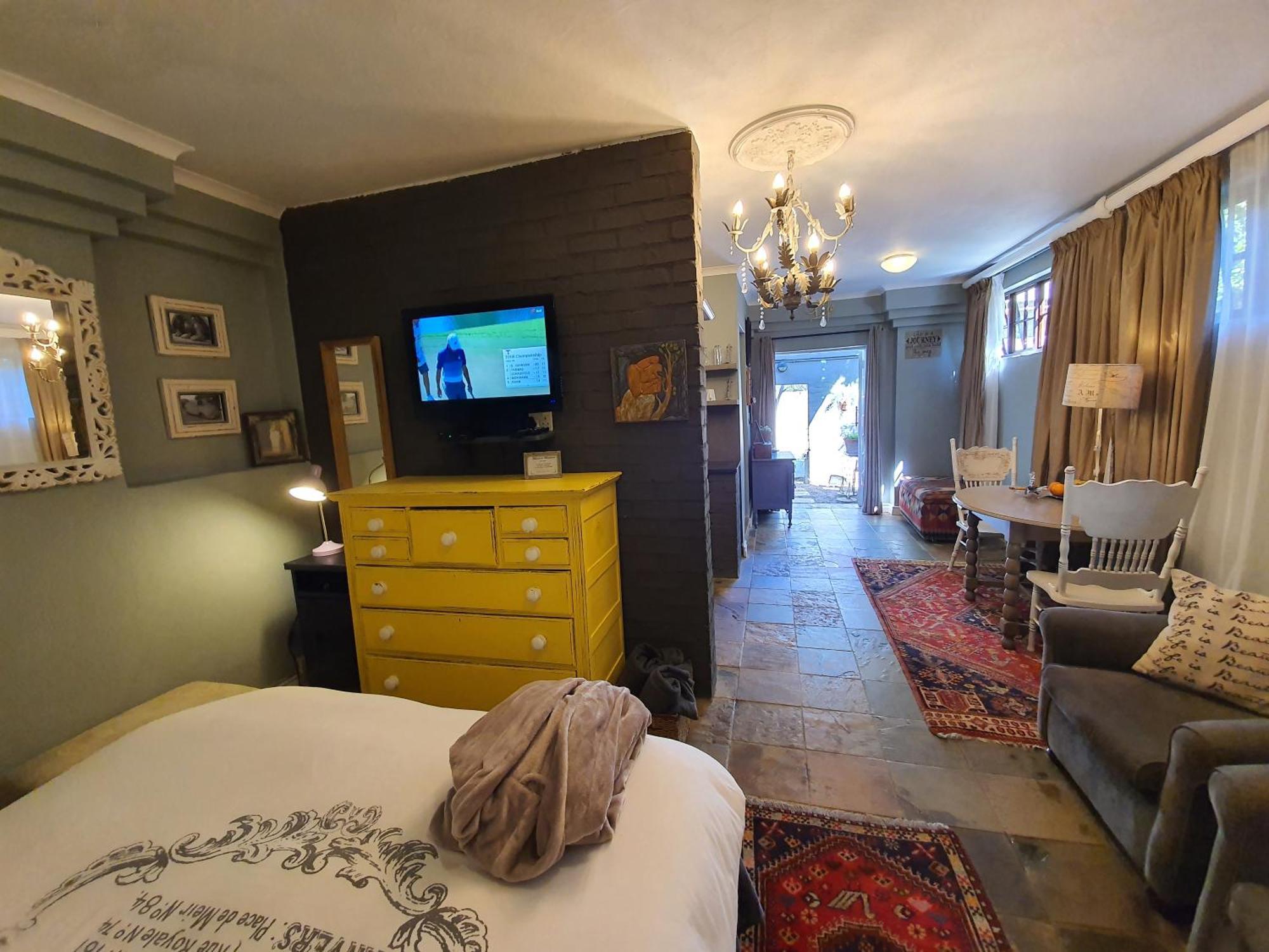 Waterhouse Guest Lodge In Waterkloof Pretoria Room photo