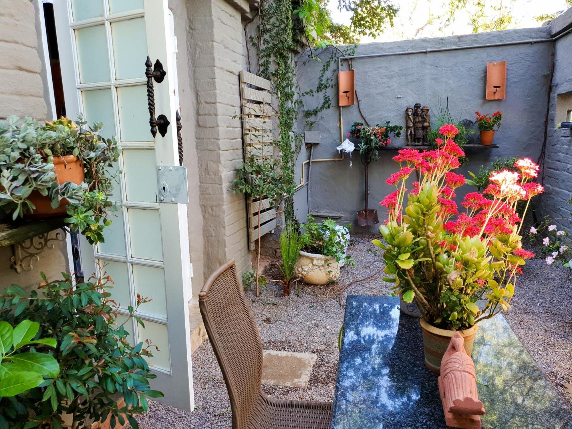 Waterhouse Guest Lodge In Waterkloof Pretoria Room photo